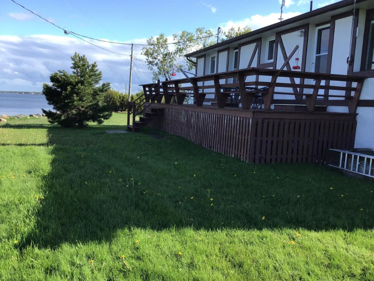 Gite Au Bord De La Baie Bouctouche Exteriör bild